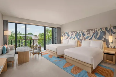 キングベッド2台・バルコニー付きファミリースイート — Le Meridien Phuket Mai Khao Beach Resort